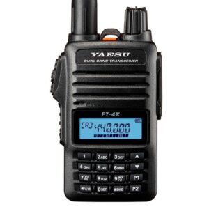 HAND-HELD AMATEUR TRANSCEIVER YAESU FT-4XE